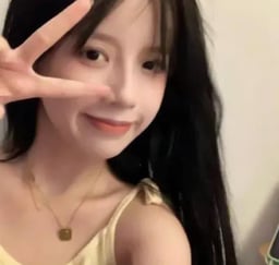 畢業季溫情女學生
